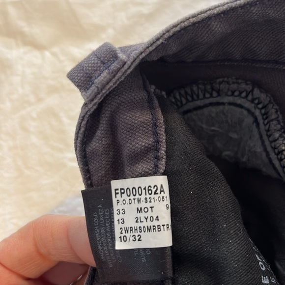 Women’s Dovetail Workwear Utility Cargo Pants - Picture 8 of 11